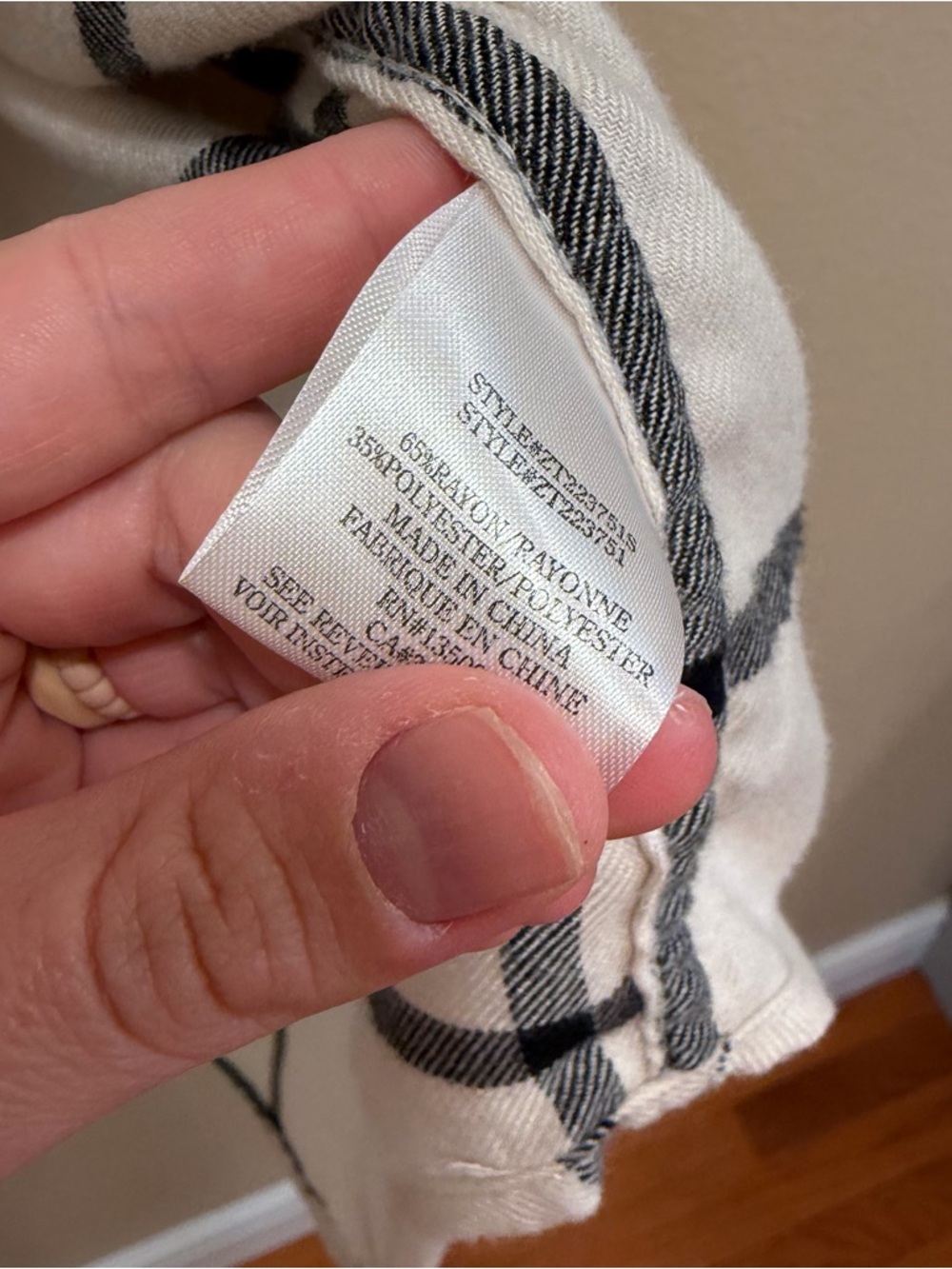 Z Supply Beige Windowpane Button-Up Shirt - Oversized Plaid Soft Flannel Medium - Picture 10 of 13